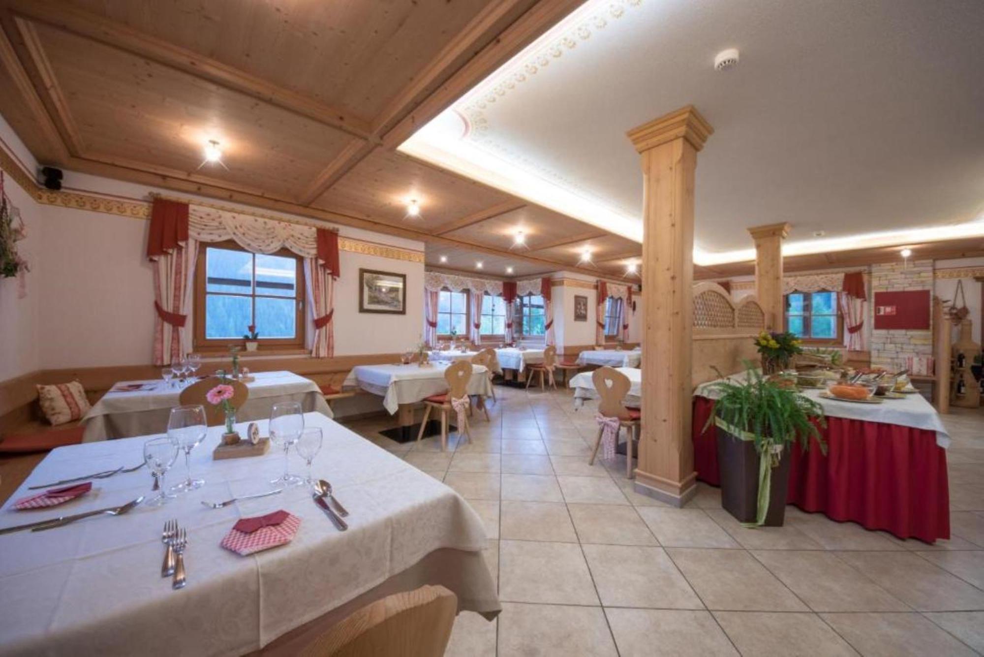 Hotel Pension Odles San Martino in Badia Eksteriør bilde