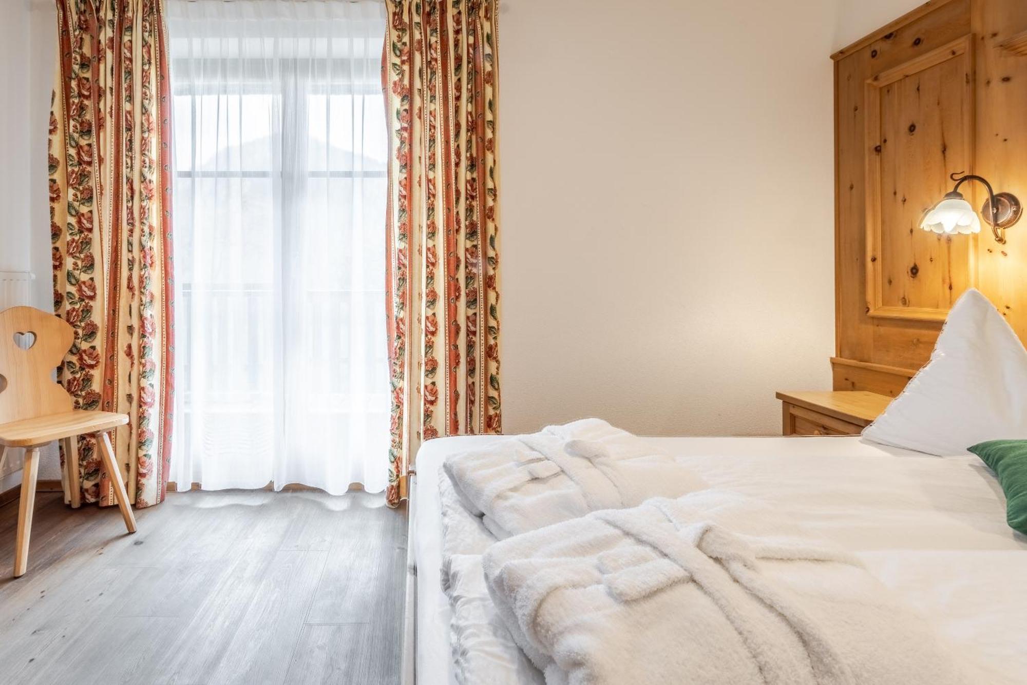 Hotel Pension Odles San Martino in Badia Eksteriør bilde