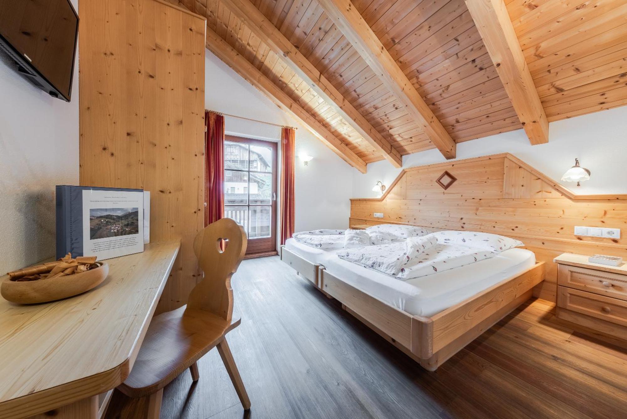 Hotel Pension Odles San Martino in Badia Eksteriør bilde